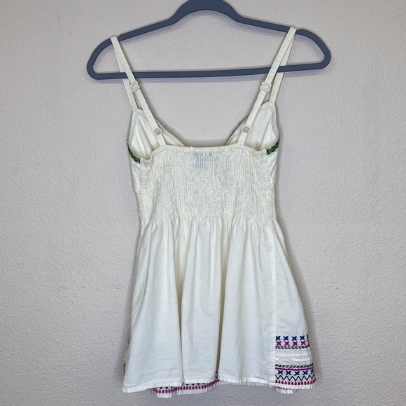 Tommy Hilfiger Embroidered Summer Top Size Medium - Picture 6 of 12